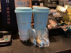 -星巴克臻选(周浦万达店)