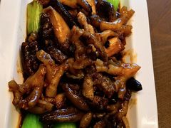 -赶海部落海鲜城(海阳路店)