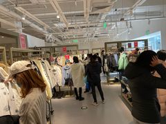 -URBAN REVIVO(北京斯普瑞斯奥特莱斯店)