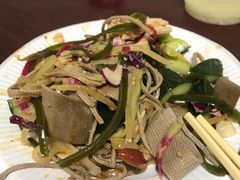 -老红桥炸灌肠牛肚锅烧烤(定福庄店)
