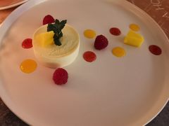 -HUATA 'Holiday Plan 花榻