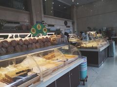 面包甜点陈列柜-清真全盛斋传统糕点(许士庙店)