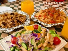 -Rabbit Cafe私房西餐甜点咖啡(栖霞路店)