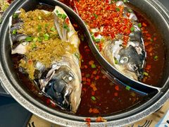 -阿瓦山寨·湘菜现炒·剁椒鱼头王(咸阳总店)