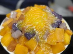 芒果芋圆牛奶绵绵冰-水牛奶皇后糖水铺(深圳总店)