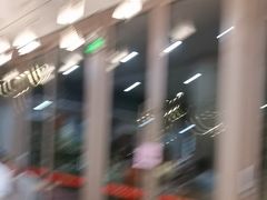-鹏城人家海鲜酒家·23年老字号(较场尾店)