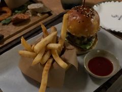 特制牛肉汉堡-EN SPACE恩空间