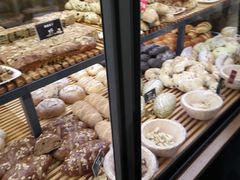 -焙丽拾光(麦凯乐直营店)