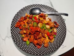 -江上荟·创意中国菜(绿地缤纷城店)