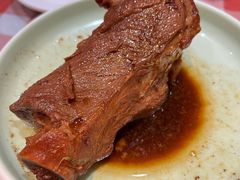酱骨棒-东北哈尔滨酱骨头馆房掌柜铁锅炖