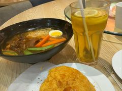 -滋味满屋美食坊(上海街店)