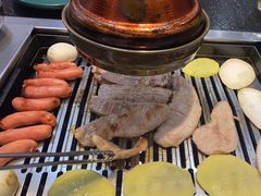 -臻牛烤肉