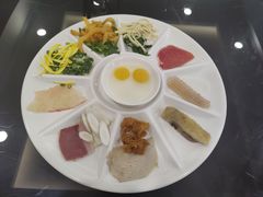 -维笙望湖·天膳源蒙自过桥米线