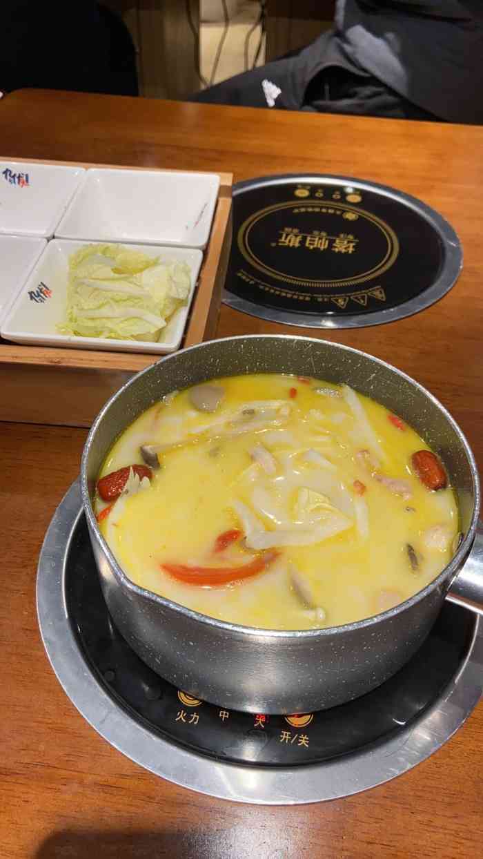 九优潮汕猪肚鸡汤饭(文三店)-"文三路上的新店,是家连锁店,工作日中午