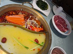 -小天鹅火锅·一线江景洪鼎旗舰店(洪崖洞店)