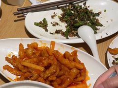 -渝信川菜 · 川味家常菜(财富购物中心店)