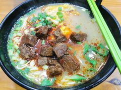 -志权牛肉面(灵山路店)
