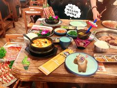 -明洞阿姨·韩式酱蟹烤肉·创意料理(三元桥店)