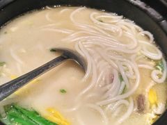 -云海肴·汽锅鸡·云南菜(天山百盛优客店)