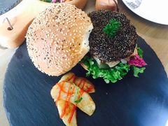 黑胡椒汉堡-HIGH FIVE哈福手工汉堡(桂林路店)