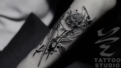 -见雾TATTOO STUDIO