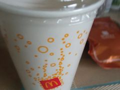 甜品站可乐麦炫酷-麦当劳(顾村公园店)