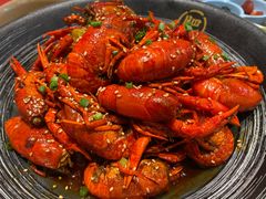 -肥肥虾庄·金牌油焖大虾(东湖欢乐谷店)