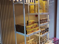 -85度C(生甜甜圈研究工坊·上海平凉店)