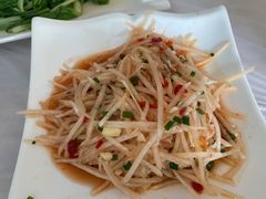 凉拌萝卜-山水酒店
