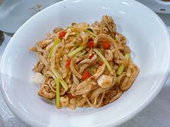 酸萝卜炒肥肠-湘中缘·湖南菜(娄底驻京办店)