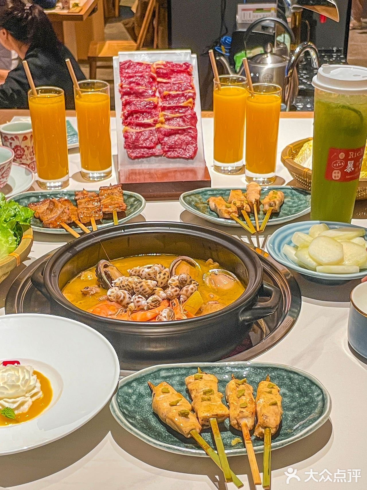 在武汉也能吃到正宗的鲍鱼鸡煲！
