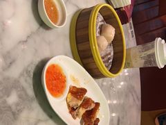 -蝴蝶里·粤菜·点心(滨江龙湖店)