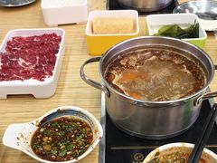 -杨老板·海鲜集市火锅·鲜切牛肉(中防万宝店)