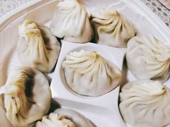 鲜肉灌汤包-不二心·鲜肉大包·海胆小笼汤包(二七广场店)