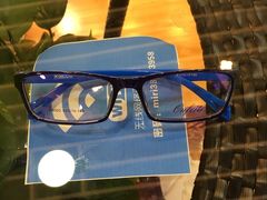 -MiRi眼镜连锁·蔡司·尼康控优点合作店(莘庄店)