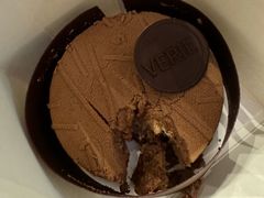 -VERIE BAKEHOUSE