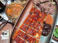 -云顶旋转自助景观餐厅