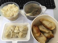 -珊珊小笼馆(仙霞路店)