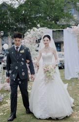 -台湾蔡美月婚纱租赁