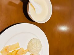 -杭州西湖湖滨银泰亚朵酒店