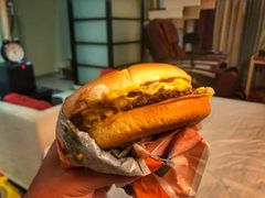 -喜鹊愉家酒店(郑州曼哈顿博览中心地铁站店)