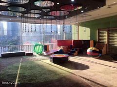 -美吉姆国际儿童发展中心(红谷滩绿地缤纷城中心)