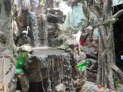 -多彩贵州城极地海洋世界