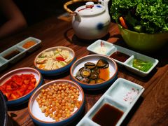 -明洞阿姨·韩式酱蟹烤肉·创意料理(三元桥店)