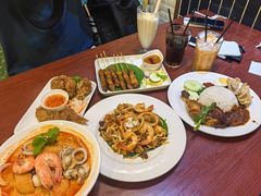 -小槟城美食馆