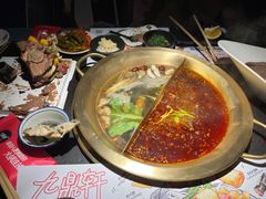 -九鼎轩脆毛肚火锅(南京东路店)