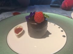 -弦月窗LUNETTE BY AMANDA(复兴路店)