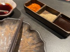 -铭牛烧肉·和牛海鲜自助(高新月牙湖店)