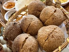 -包整·丝娃娃(一览甲秀楼风景店)