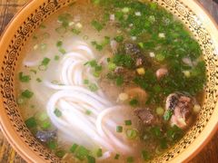 鸡汤米线-正宗李家土鸡米线店